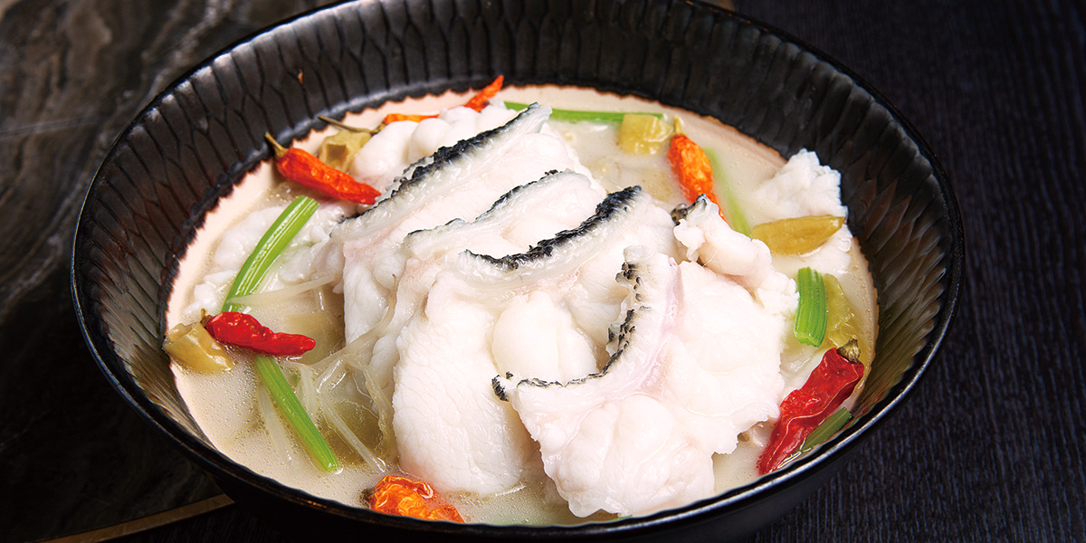 Poached Giant Garoupa Fillet, Sichuan Chili Fish Broth<br/>「川粵」龍躉